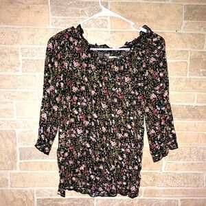 ✅dressbarn Blouse